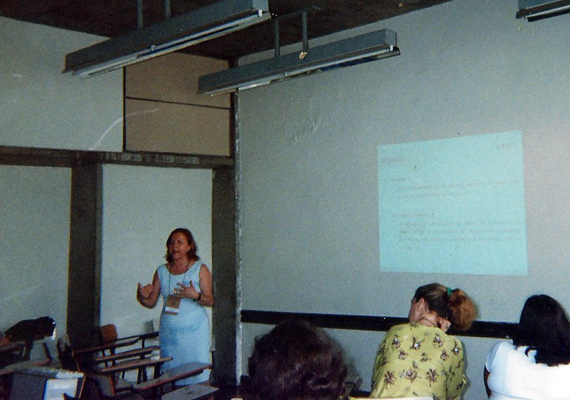 Apresentação de artigo no Simpósio de Educação a Distância na UERJ (Universidade do Estado do Rio de Janeiro) - 2005.
