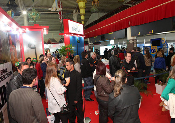 News coverage in national trade fairs between 2000 and 2010: National Abav, Tourism Festival Lawn, Festival of the Falls Foz do Iguau; BNTM the Northeast, BNT Mercosur (SC).